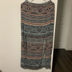 Kendall and Kylie maxi skirt with slits